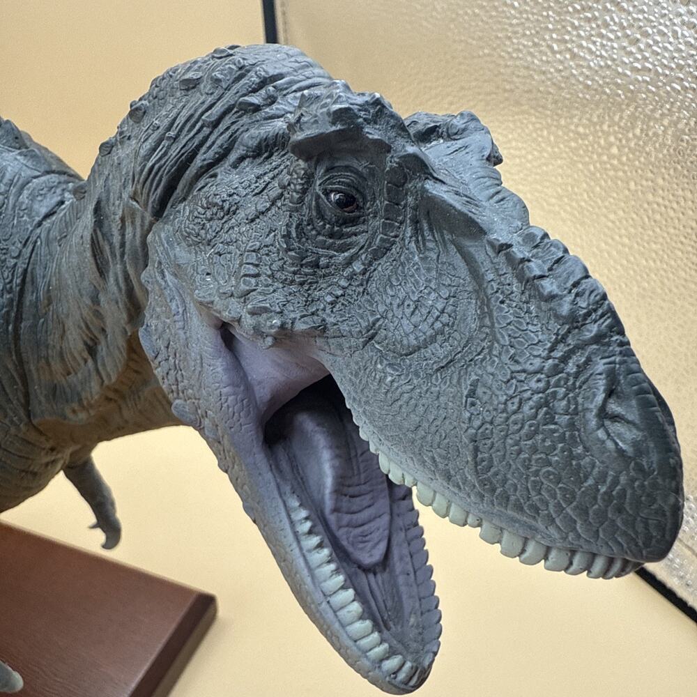 Kaiyodo Dinoland T-Rex Tyrannosaurus Dinosaur Wooden Display Base Rare
